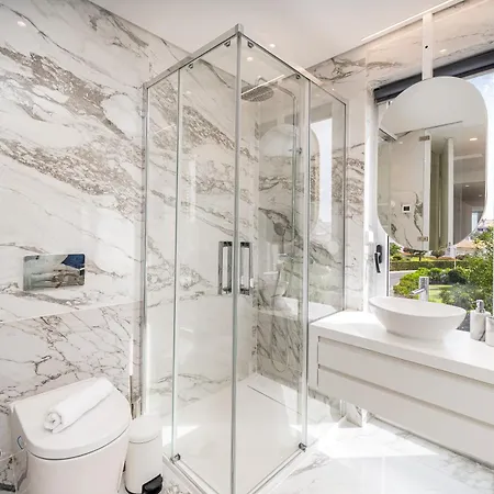 4-bedroom Penthouse With Jacuzzi * فيلامورا