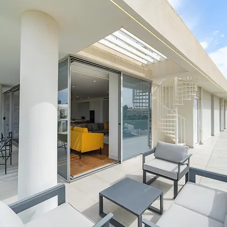 4-bedroom Penthouse With Jacuzzi Апартаменты *