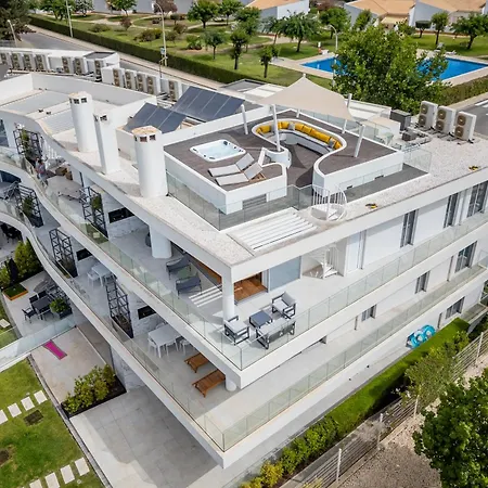 شقة 4-bedroom Penthouse With Jacuzzi *